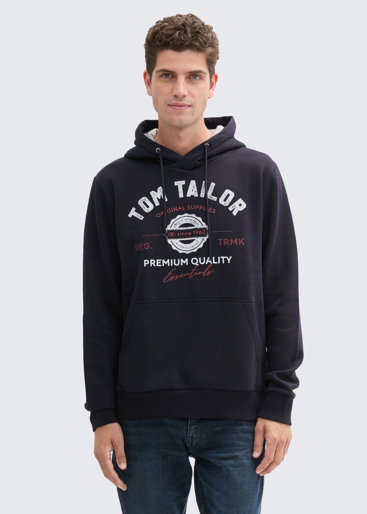 Men hood with print